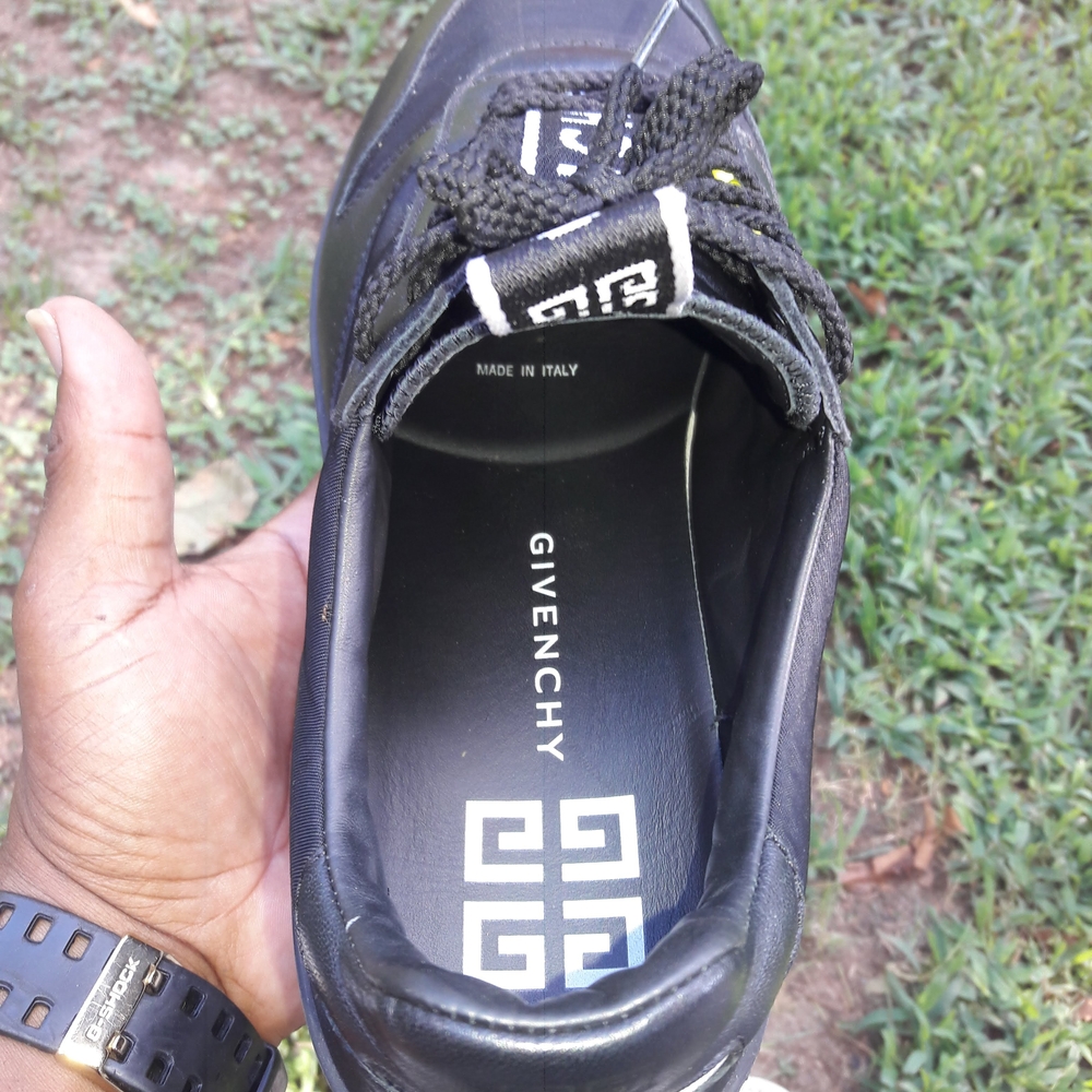 Givenchy Black and White Men's Sneakers - Picture 3 of 12